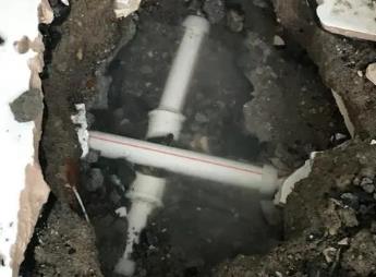 郑州高新区阳台漏水维修公司为您分享楼上楼下漏水怎么处理